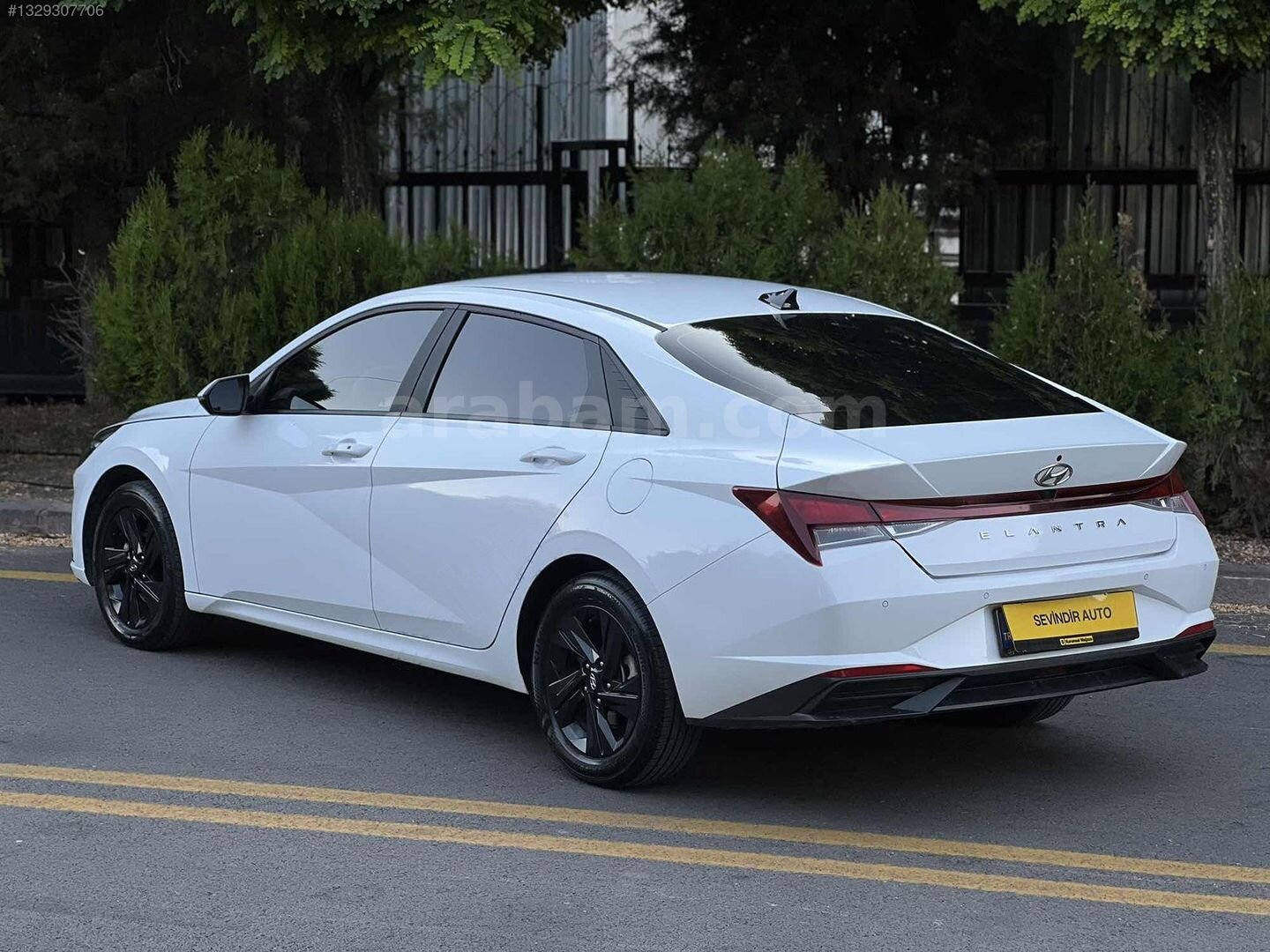 Galeriden Hyundai Elantra 1.6 MPI Smart 2022 Model Ankara 53.000 km Beyaz 5