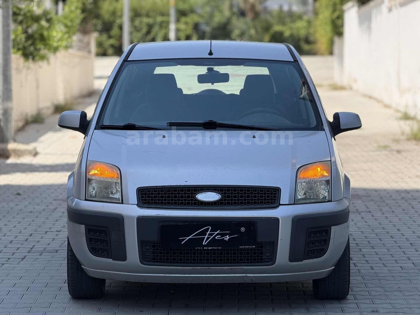 Galeriden Ford Fusion 1.4 TDCi Comfort 2010 Model Mersin 173.000 km Gri 3