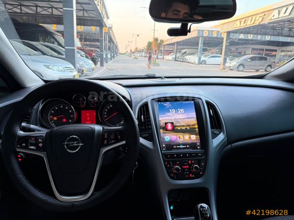 2013 OPEL ASTRA 1.4 T SPORT