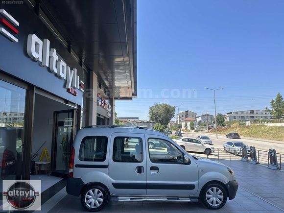ALTAYLI-2008 KANGOO 1.5 dci KLİMALI ÇİFT SÜRGÜ 179000KM HATASIZ