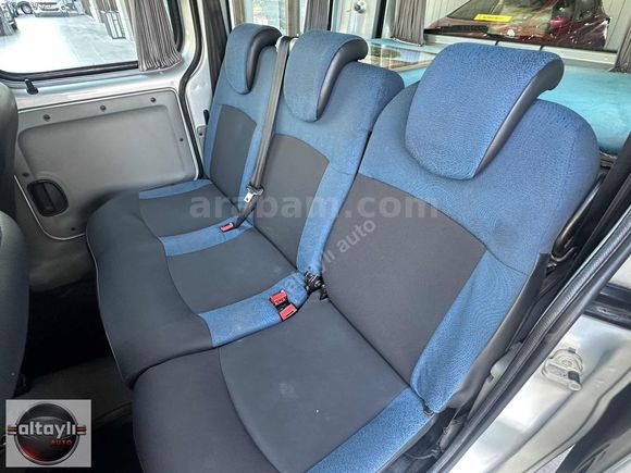 ALTAYLI-2008 KANGOO 1.5 dci KLİMALI ÇİFT SÜRGÜ 179000KM HATASIZ