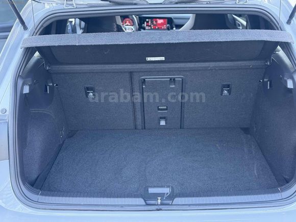 GOLF 8 / R-LİNE / SERVİS BAKIMLI / HATASIZ / GTİ DONANIM /