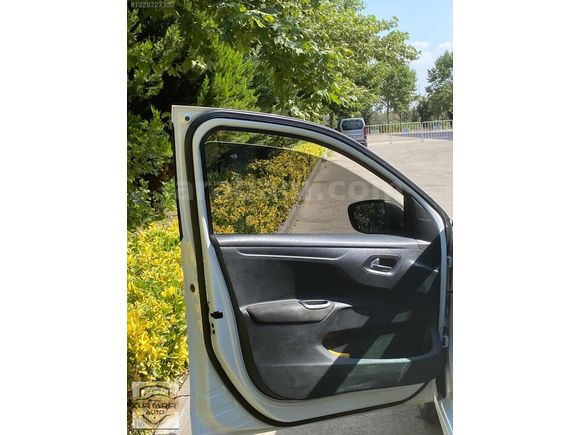 KURTARIR AUTO'DAN 2017 CITREON C-ELYSEE 1.6 HDI FEEL PAKET