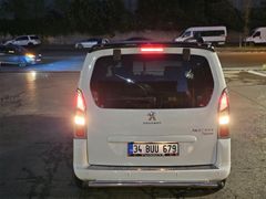 Sahibinden Peugeot Partner 1.6 HDI Allure 2015 Model