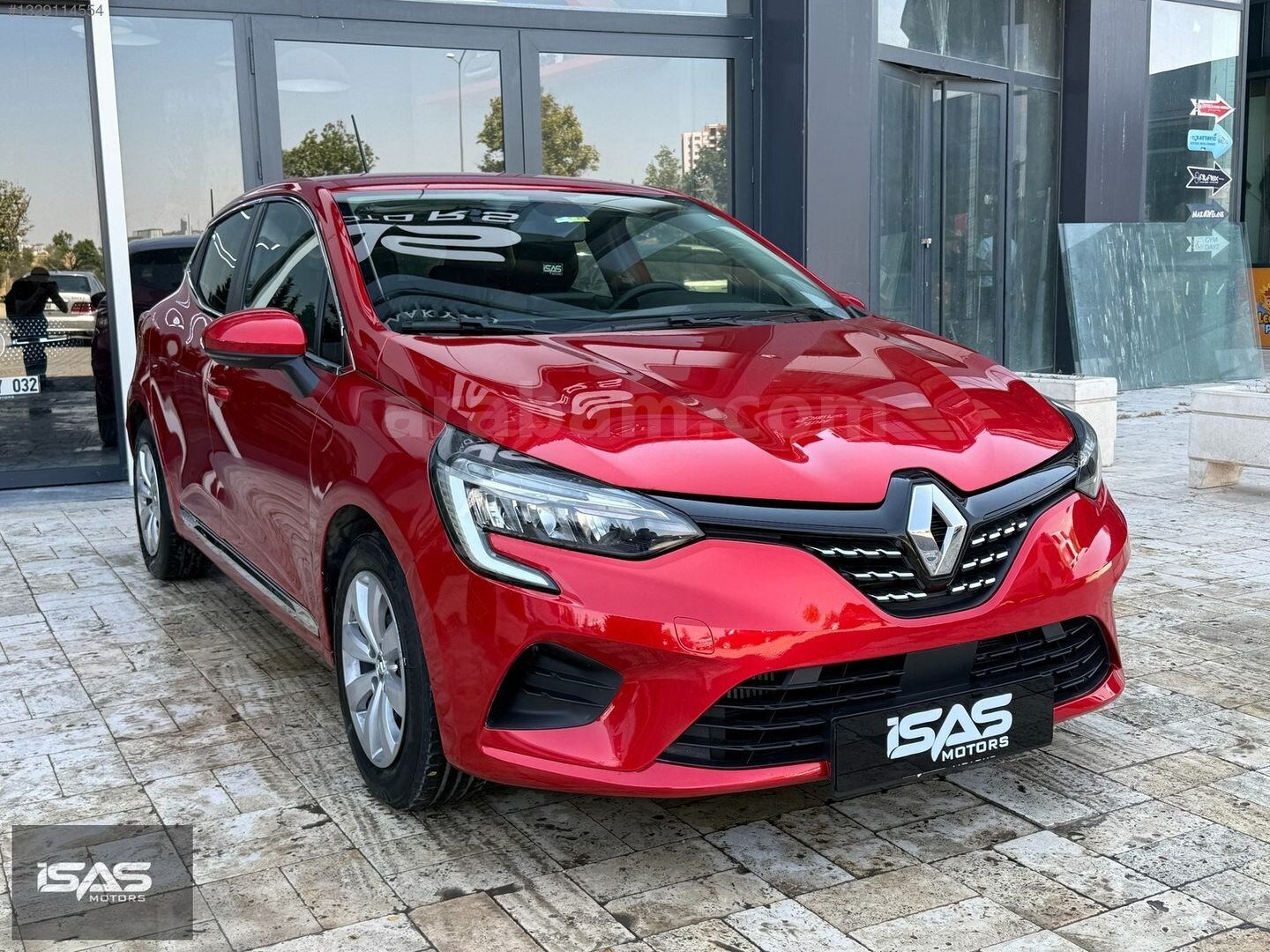 Galeriden Renault Clio 1.0 TCe Joy 2021 Model Ankara 90.400 km Kırmızı 3