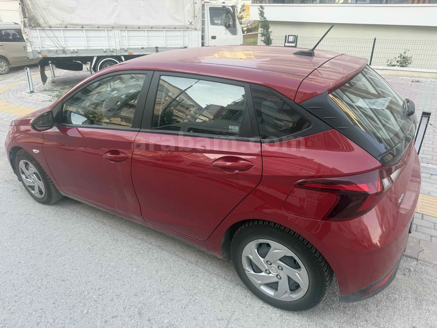 Sahibinden Hyundai i20 1.4 MPI Jump 2023 Model Ankara 61.000 km Kırmızı 7