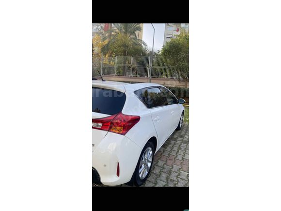Sahibinden Toyota Auris 1.6 Active Skypack 2013 Model İstanbul