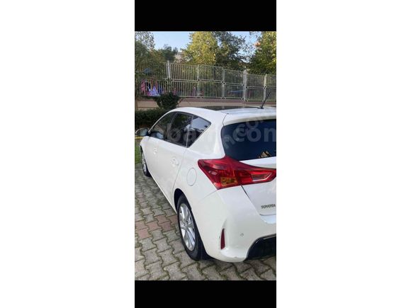 Sahibinden Toyota Auris 1.6 Active Skypack 2013 Model İstanbul