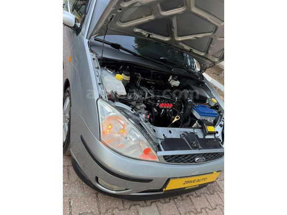 ZİRVE AUTO DAN HATASIZ DEĞİŞENSİZ FORD FOCUS 1.6 COLLECTİON