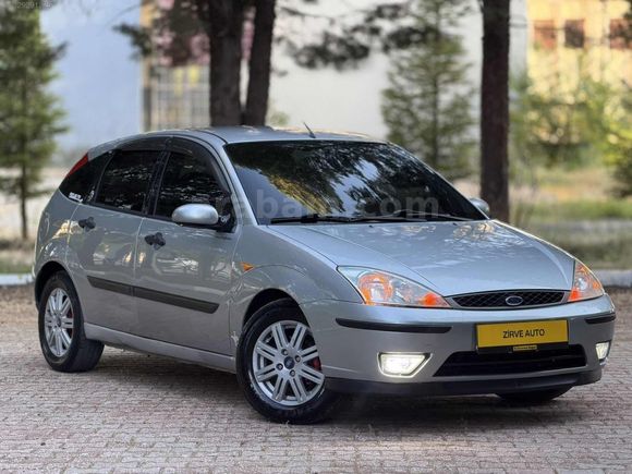 ZİRVE AUTO DAN HATASIZ DEĞİŞENSİZ FORD FOCUS 1.6 COLLECTİON