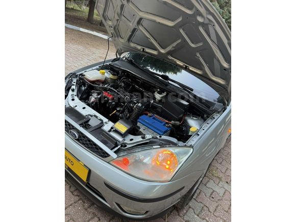 ZİRVE AUTO DAN HATASIZ DEĞİŞENSİZ FORD FOCUS 1.6 COLLECTİON