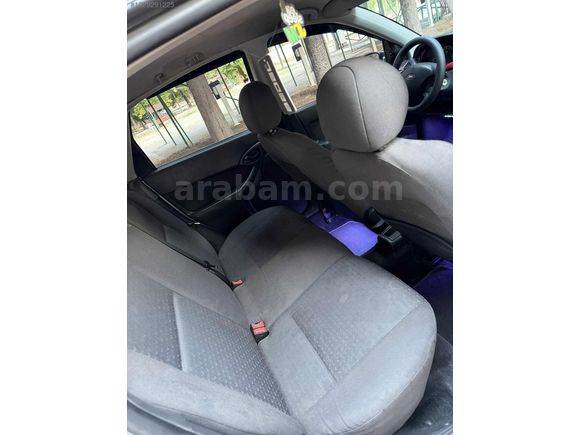 ZİRVE AUTO DAN HATASIZ DEĞİŞENSİZ FORD FOCUS 1.6 COLLECTİON