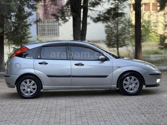 ZİRVE AUTO DAN HATASIZ DEĞİŞENSİZ FORD FOCUS 1.6 COLLECTİON