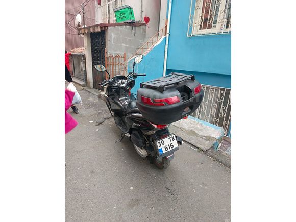 İhtiyaçtan acil satılık bu fiyata yok pcx