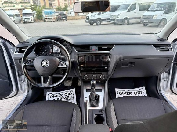 2019 ÇIKIŞLI 1.6 DİZEL OTOMATİK