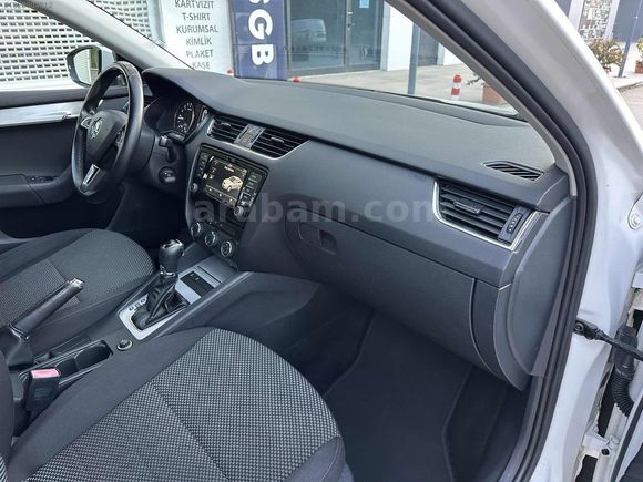 2016 SKODA OCTAVİA 1.6 TDİ OTOMATİK OPTİMAL