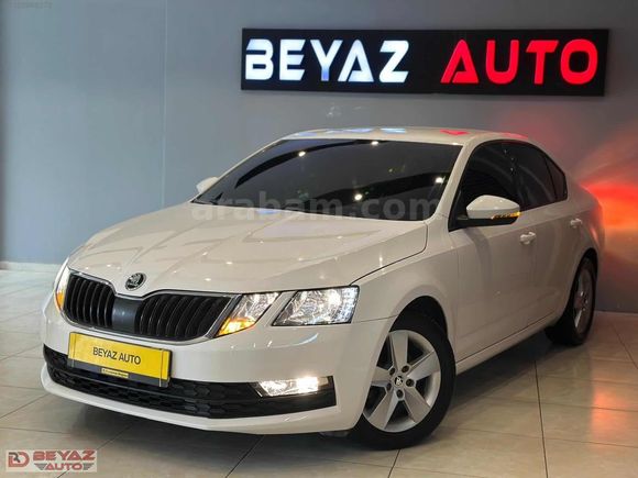 2018 SKODA OCTAVIA HATASIZ ORJİNAL BAKMLI DSG HASARSIZ