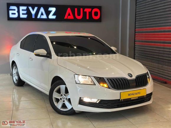 2018 SKODA OCTAVIA HATASIZ ORJİNAL BAKMLI DSG HASARSIZ