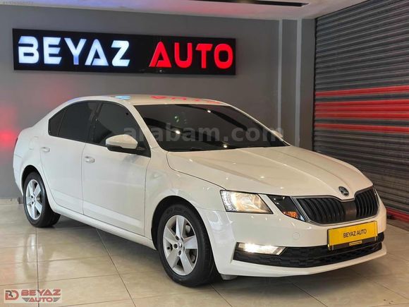2018 SKODA OCTAVIA HATASIZ ORJİNAL BAKMLI DSG HASARSIZ
