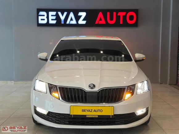 2018 SKODA OCTAVIA HATASIZ ORJİNAL BAKMLI DSG HASARSIZ