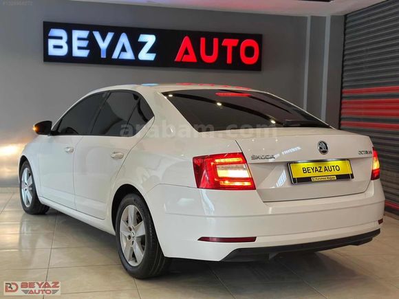 2018 SKODA OCTAVIA HATASIZ ORJİNAL BAKMLI DSG HASARSIZ