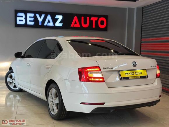 2018 SKODA OCTAVIA HATASIZ ORJİNAL BAKMLI DSG HASARSIZ