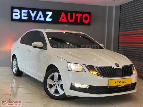 2018 SKODA OCTAVIA HATASIZ ORJİNAL BAKMLI DSG HASARSIZ
