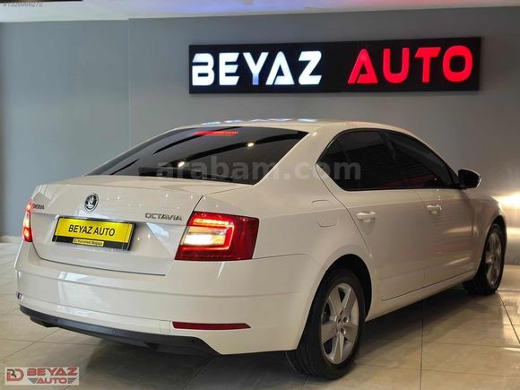 2018 SKODA OCTAVIA HATASIZ ORJİNAL BAKMLI DSG HASARSIZ