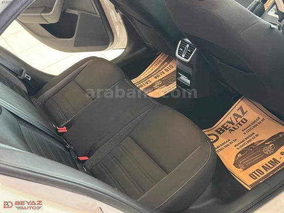 2018 SKODA OCTAVIA HATASIZ ORJİNAL BAKMLI DSG HASARSIZ