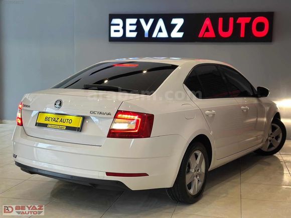 2018 SKODA OCTAVIA HATASIZ ORJİNAL BAKMLI DSG HASARSIZ
