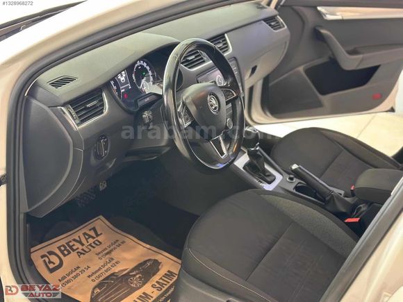 2018 SKODA OCTAVIA HATASIZ ORJİNAL BAKMLI DSG HASARSIZ