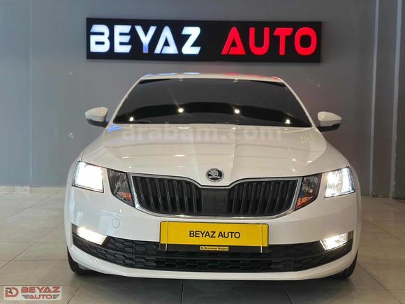 2018 SKODA OCTAVIA HATASIZ ORJİNAL BAKMLI DSG HASARSIZ