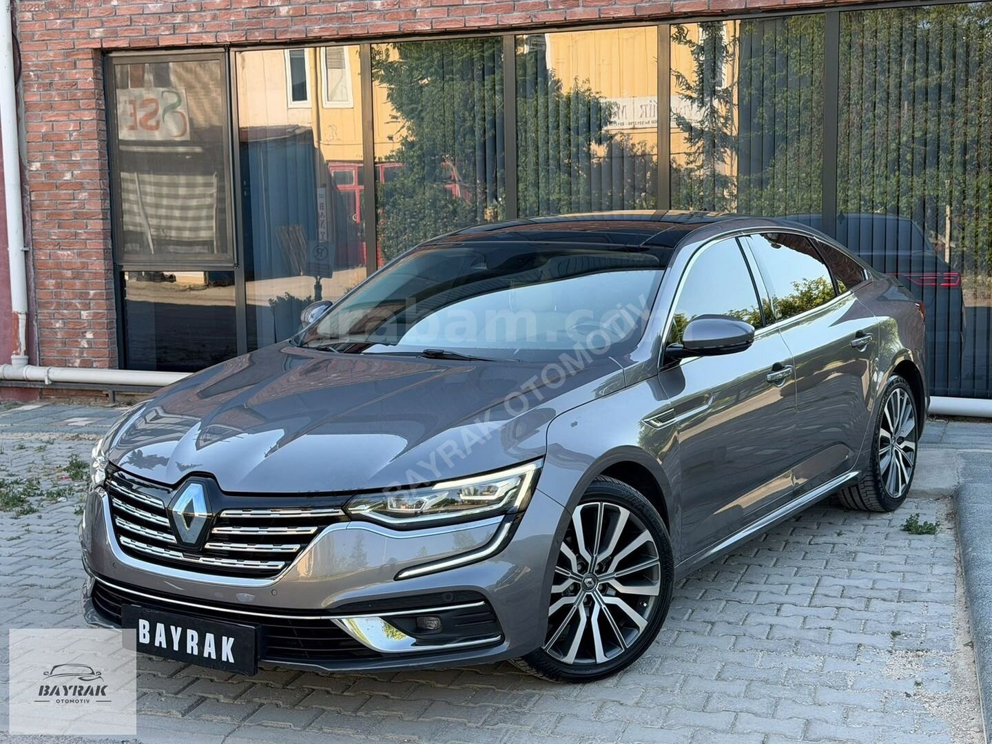 Galeriden Renault Talisman 1.3 Tce Icon 2022 Model Eskişehir 110.000 km Füme 2