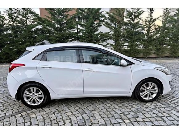 Sahibinden Hyundai i30 1.6 CRDi Style 2012 Model