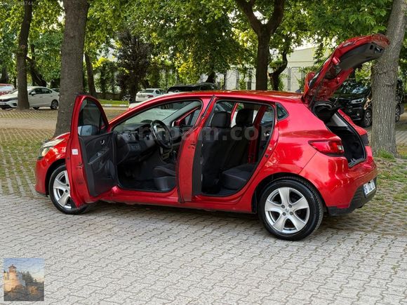 2015 MODEL 149.000KM'DE OTOMATİK TEK PARÇA BOYA HARİCİ HATASIZ