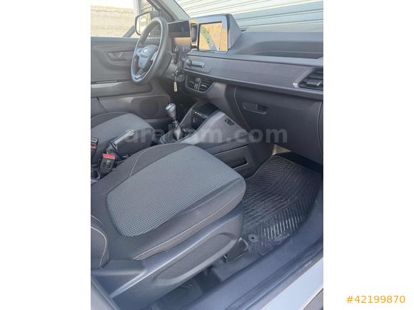 2025 FORD COURİER 1.5 7500KM TERTEMİZ YÜK GÖRMEMİŞ