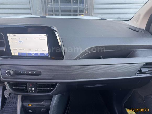 2025 FORD COURİER 1.5 7500KM TERTEMİZ YÜK GÖRMEMİŞ