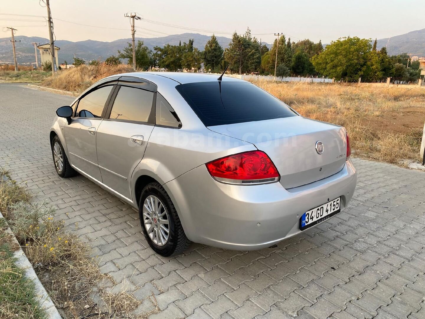 Sahibinden Fiat Linea 1.3 Multijet Dynamic Plus 2010 Model Aydın 223.000 km Gri (Gümüş) 4