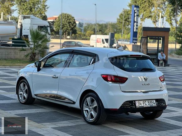 TAKAS OLUR 2015 MODEL OTOMATİK DİZEL CLİO TOUCH