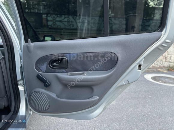POYRAZ'DAN EMSALSIZ TEMİZLİKTE OTOMATİK 1.6 CLİO