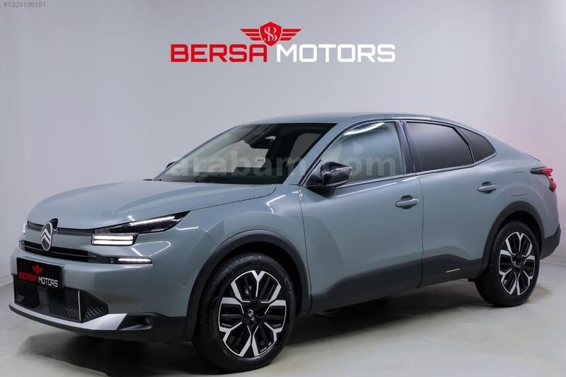 Galeriden Citroen C4 X 1.2 PureTech Max 2025 Model İstanbul 44.000 km Yeşil