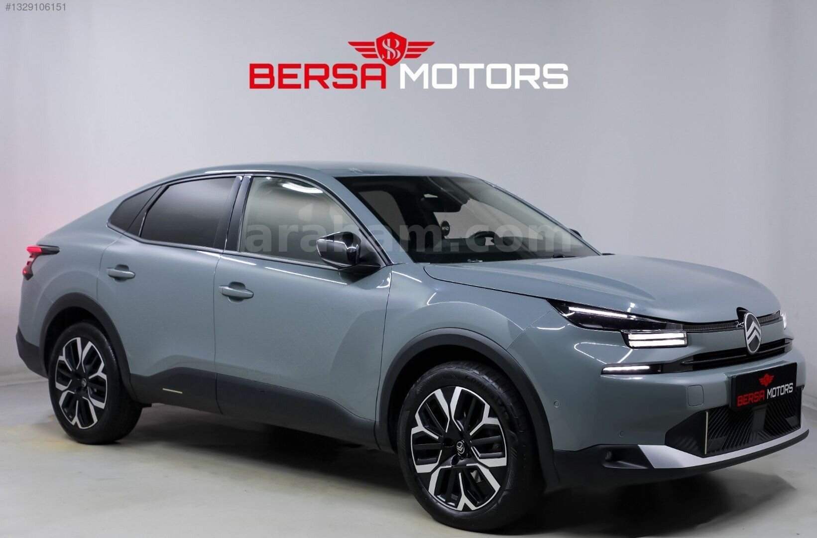 Galeriden Citroen C4 X 1.2 PureTech Max 2025 Model İstanbul 44.000 km Yeşil 4