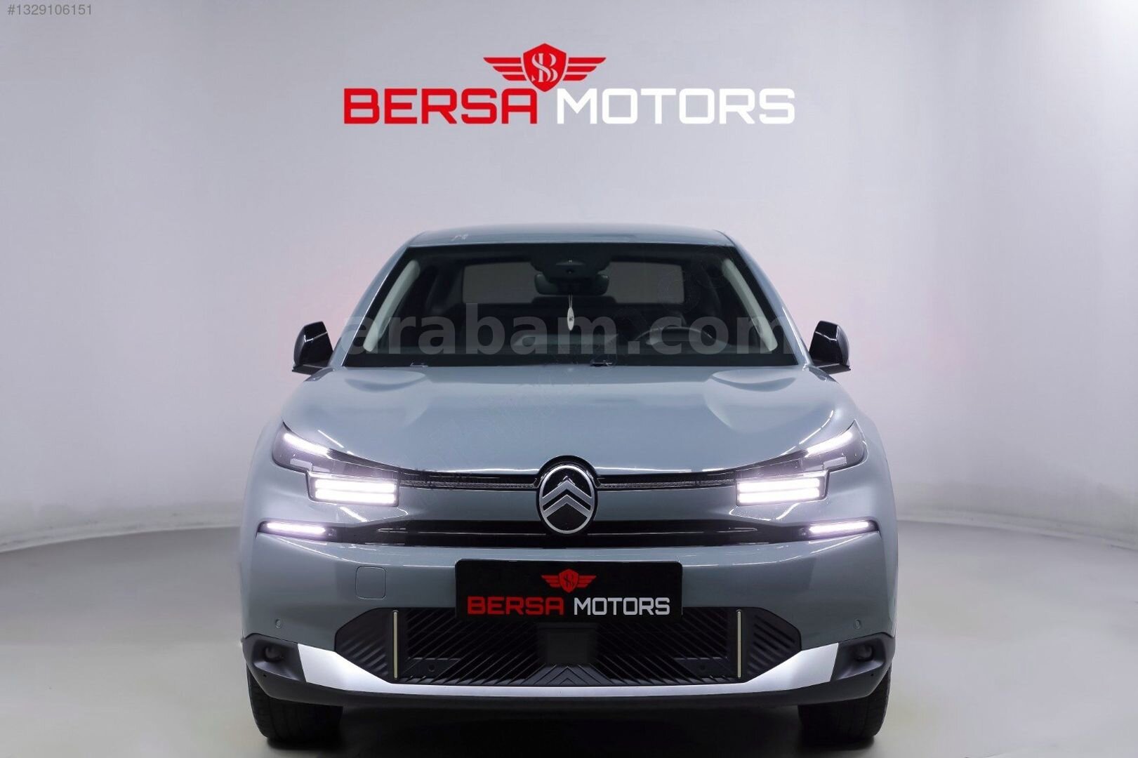 Galeriden Citroen C4 X 1.2 PureTech Max 2025 Model İstanbul 44.000 km Yeşil 3