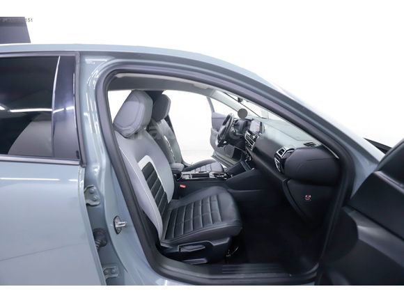 0,79 KREDİ İMKANI 2025 MODEL CİTROEN C4 X OTOMATİK