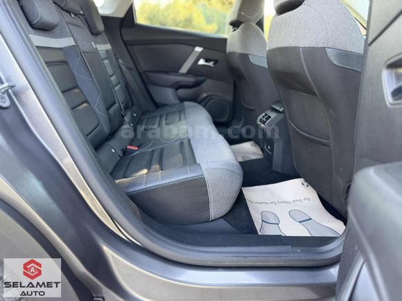 SELAMET AUTO 2024 CİTROEN C4 X SHİNE 49.500 KM HATASIZ