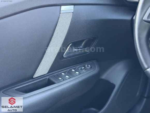 SELAMET AUTO 2024 CİTROEN C4 X SHİNE 49.500 KM HATASIZ