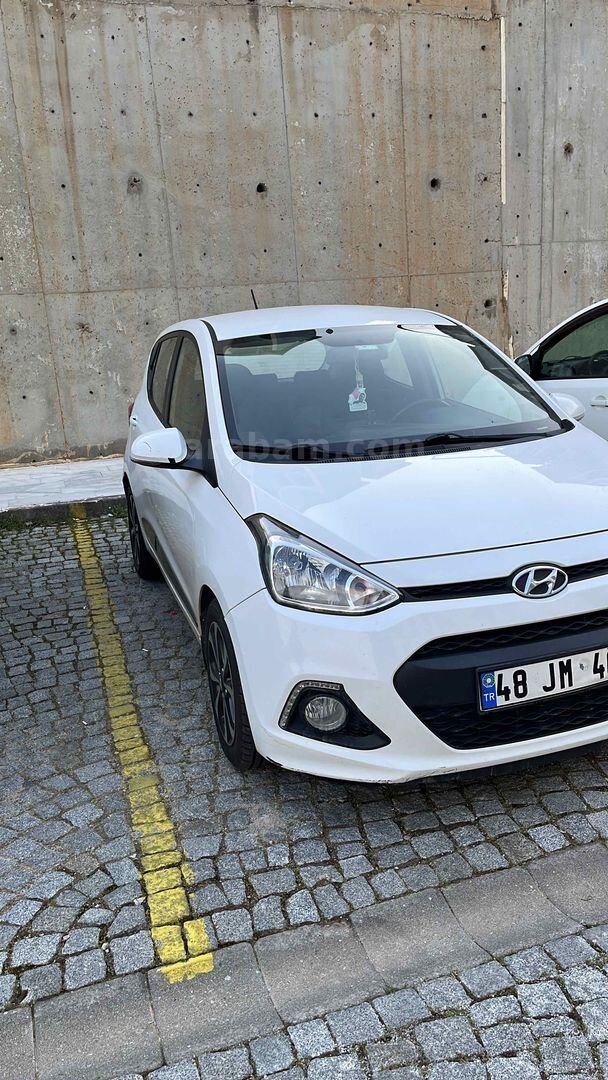 Sahibinden Hyundai i10 1.2 D-CVVT Elite 2015 Model Muğla 135.000 km Beyaz 4