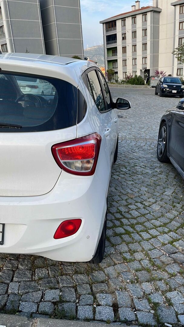 Sahibinden Hyundai i10 1.2 D-CVVT Elite 2015 Model Muğla 135.000 km Beyaz 7