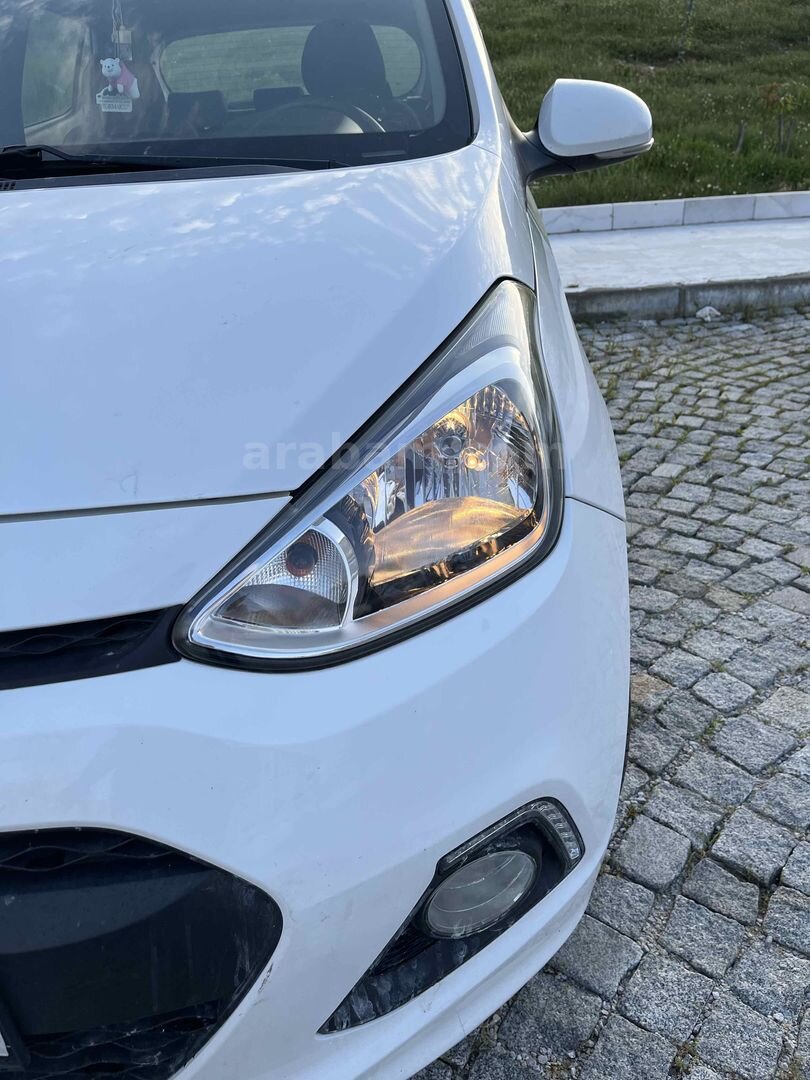 Sahibinden Hyundai i10 1.2 D-CVVT Elite 2015 Model Muğla 135.000 km Beyaz 2