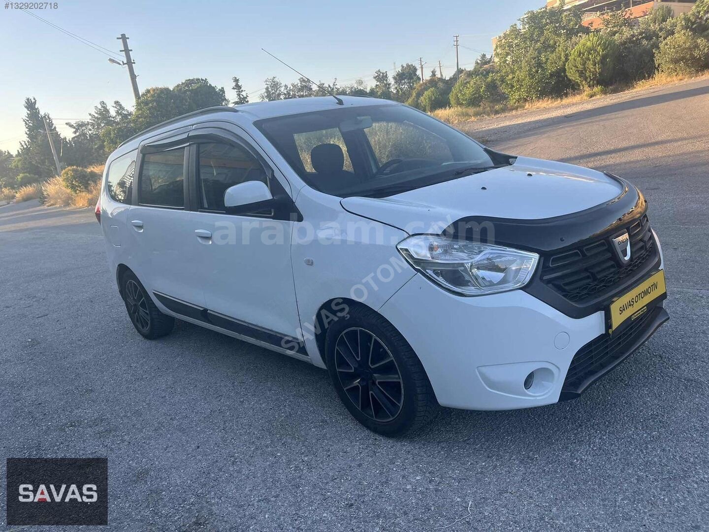 Galeriden Dacia Lodgy 1.5 dCi Laureate 2017 Model İzmir 405.000 km Beyaz 5